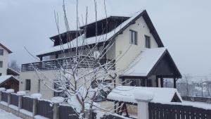 Casa Aryana, adults only