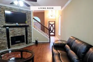 4BDR Sugarland Richmond Houston Katy Rosenburg - Pademelon - Four Corners