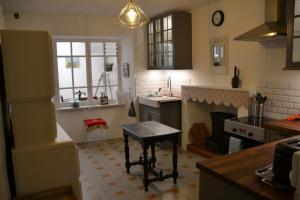 St Jean du Gard : Spacious Apartment with Use of Pool