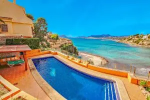 El Portet - beachfront holiday home with private pool in Moraira - Lleus