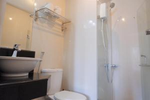 One Palm Tree Villas MANILA