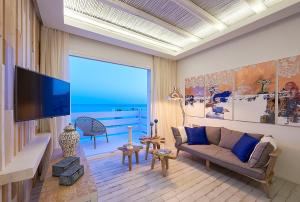 Artemis Deluxe Rooms Milos Greece