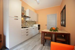 RE SOLE La Dependance - Casa vacanza V E N E R E