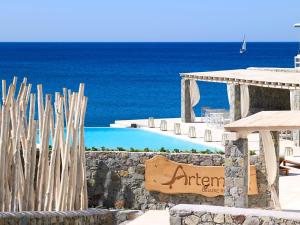 Artemis Deluxe Rooms Milos Greece