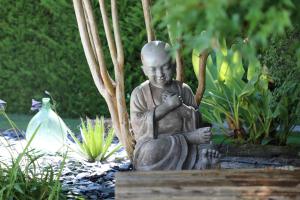 Maisons de vacances La Maison Blanche de Lanton : Maison 2 Chambres