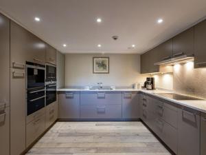 Authentic Mill for Groups