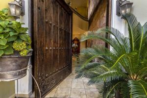 Villa Lucia Arch and Lands End Views - 4200 sq ft Luxury Villa