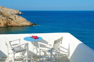 Vardia Bay Studios Folegandros Greece