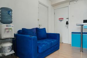 Gorgeous 2BR Green Pramuka Apartment By Travelio