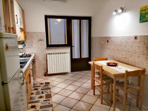 Room and Apartment Lea