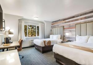 Two Double Beds Non-Smoking room in Quality Inn South Lake Tahoe