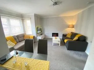 Paisley Central Apartment #2 - 牛顿梅恩斯