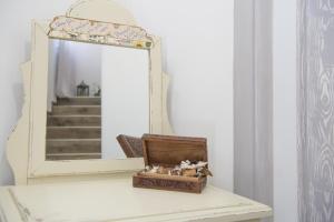 Apartment with terrace in Pianillo – 65 sqm, garden view