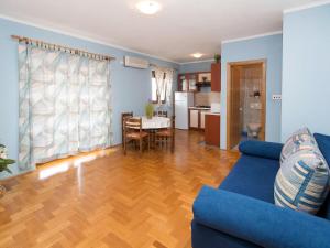 Apartment Nikol-1 by Interhome