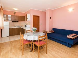 Apartment Nikol CKV122