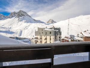 Apartment Plein Soleil - Val Claret-1 by Interhome