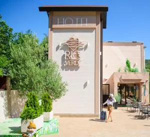 Hotel RIO VERDE - Gradina