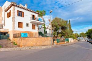 Villa with Private Pool room in Son Veri