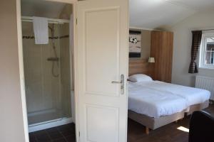 2 2-persoons Hotel kamer