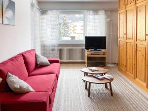 Zentrale Wohnung in St. Moritz mit großem Balkon