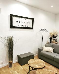 UNE PAUSE SUR LA DIGUE