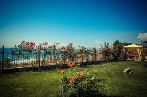 GT Riviera Fort Beach Apartments