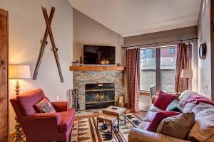 River Mountain Lodge Iowa Hill Condo: Updated, Ski-in, Downtown