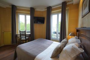 Hotels Hotel du Chateau : photos des chambres