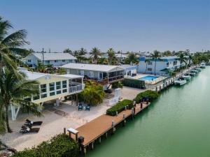 Three-Bedroom Holiday Home  room in Angler`s Retreat 3bed 2bath updated single family with dockage