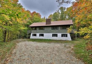 Three-Bedroom Apartment room in Coach Road Duplex - Left Side by Killington Vacation Rentals