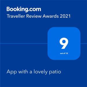 App with a lovely patio