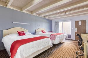 OXFORD INN, Lincoln Blvd