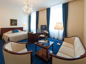 Hotel Ambassador