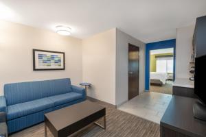 Holiday Inn Express & Suites Trinidad by IHG
