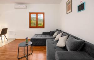 Central Dalmatian Pool&Grill House