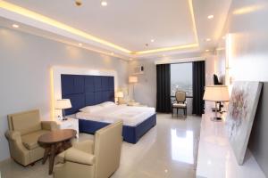 Malate Bayview Mansion city view