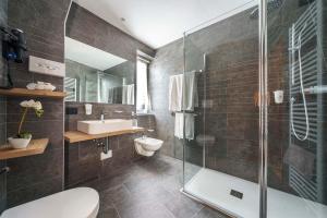 Triple Room with Balcony and Mountain View room in Hotel Columbia & Spa