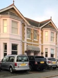 The Denewood - Sandown