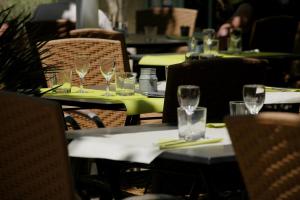 Hotels Logis Hotel la Ferme : photos des chambres