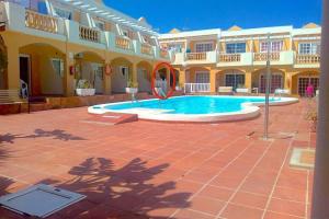 NEW Apartamento Caleta,Relax, Pool, Terrace, Wifi
