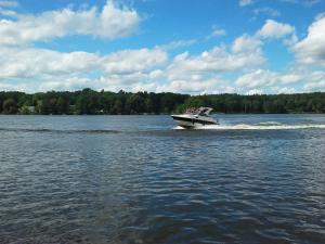 Hüttendorf für Euch alleine - geführter Yachtausflug nach Prieros inclusive! Nur 3 Minuten zum Badesee Fahrräder kostenlos vorhanden