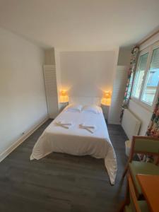 Hotels Hotel les Remparts : photos des chambres