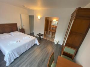 Hotels Hotel les Remparts : photos des chambres