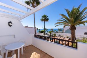 Two-Bedroom Apartment room in Apartamentos Flamingo