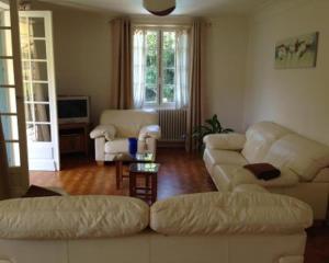 Superbe Villa Piscine Le Céladore de Sarlat Climatisé, 7 Min à pied du Centre