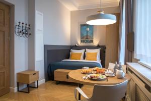 STRADONIA Serviced Apartments