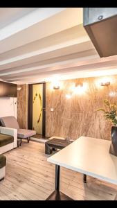 Piata Sfatului Central Confort