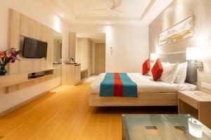 Freesia By Express Inn