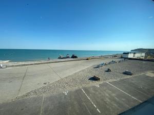 Hotels Hotel De La Plage : photos des chambres