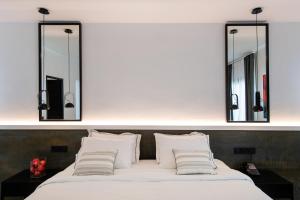Central Boutique Hotel by naoussa hills adults only